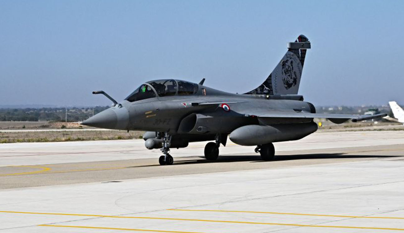 Винищувач Mirage 2000-5 у польоті
