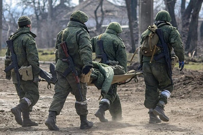 Потери РФ в войне с Украиной превысили 220 тысяч погибших: новые данные расследования