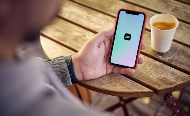 Ukraine's Diia App Now Activates Digital Signatures via NFC
