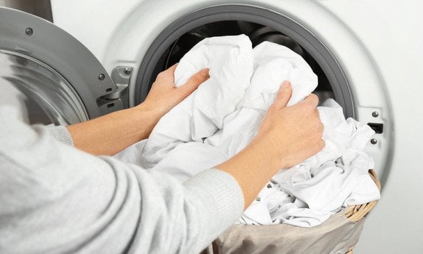Powszechne błędy w pielęgnacji pościeli: jak prać bieliznę, aby służyła przez lata