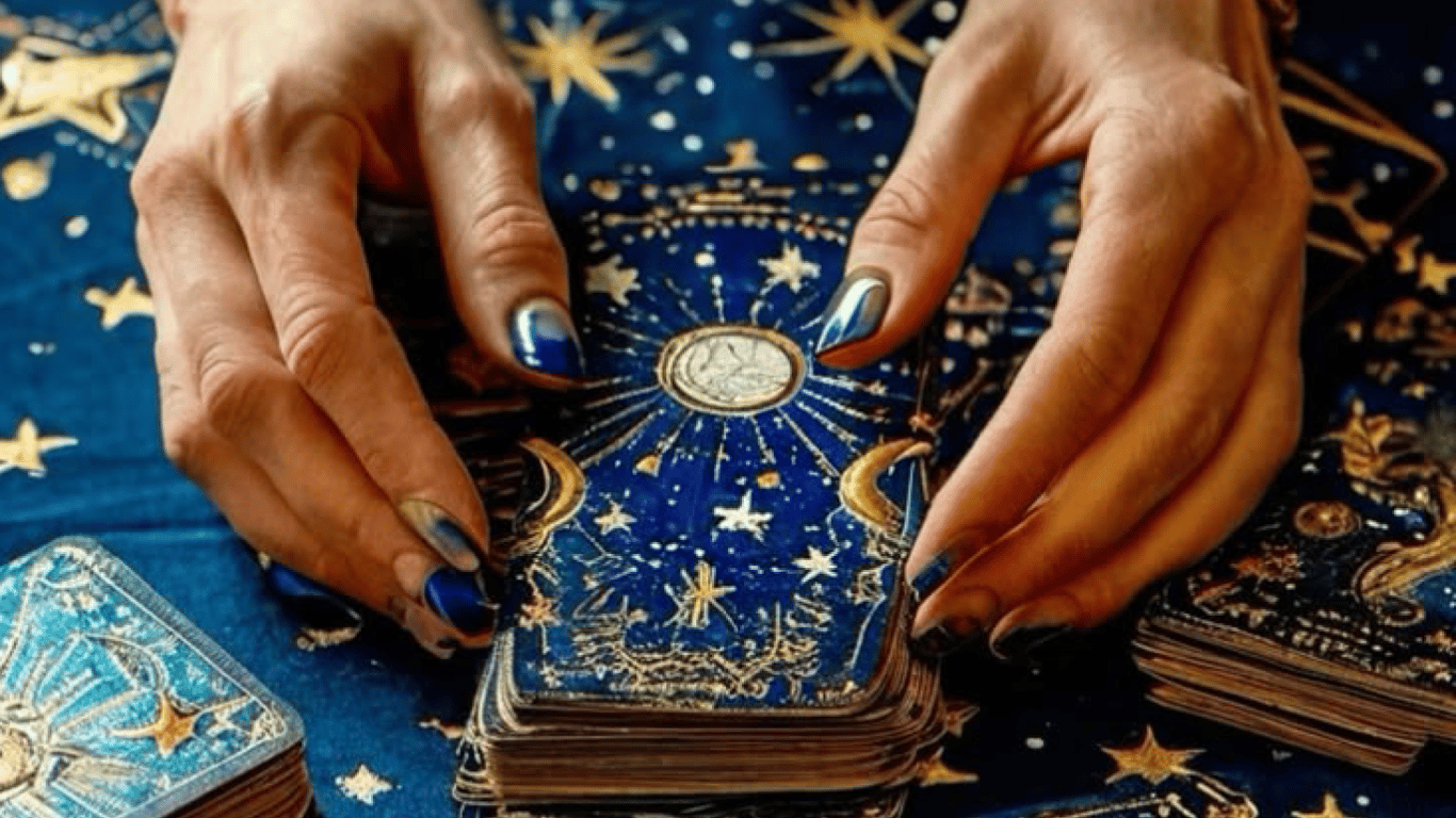 Które znaki zodiaku mają szczęście w weekend? Wróżba z kart Tarota