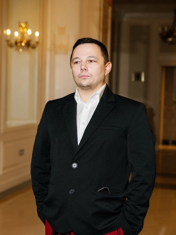 Stylista Iwan Morozow o służbie syna i własnym zdrowiu: Przytyłem 33 kilogramy przez stres
