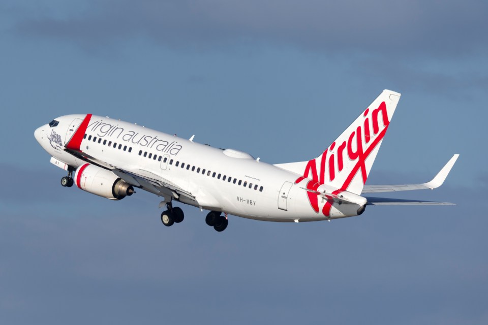 Рейс Virgin Australia з Балі: пасажирів змусили користуватися пляшками через збій туалетів