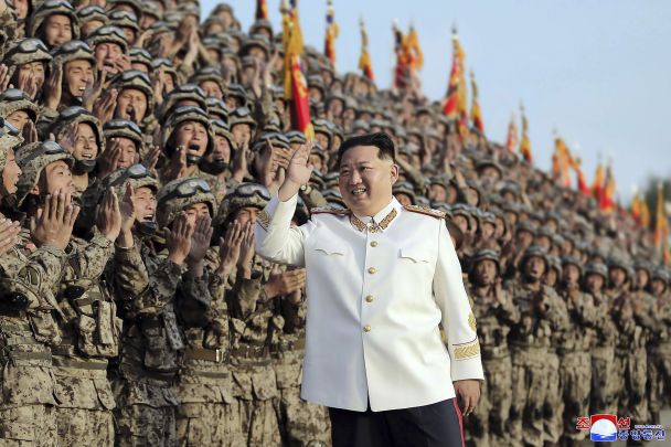 Kim Jong Un ordered soldiers to blow themselves up with grenades: new intelligence data