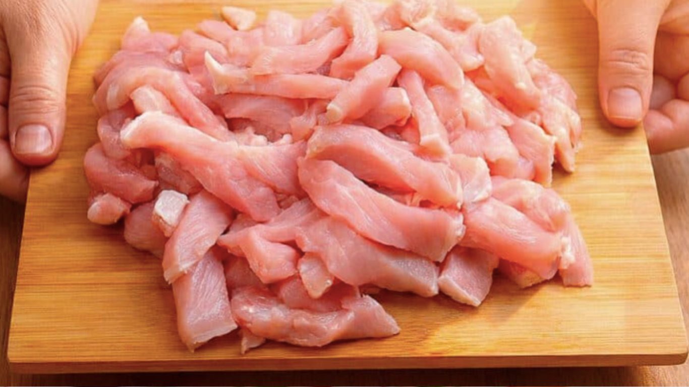 Prosta kolacja w 30 minut: schab z ogórkami kiszonymi i purée