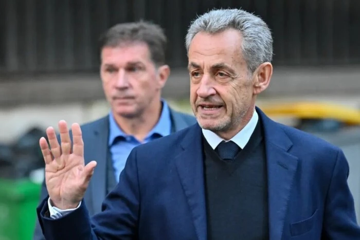 The Paris Prosecutor's Office is investigating death threats against Sarkozy in prison