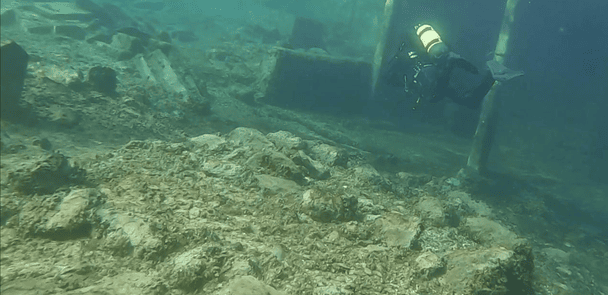 Древний город под водой