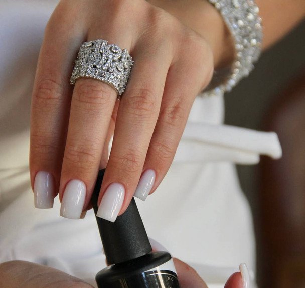 Manicure 2026: 5 kluczowych trendów, które zdominują stylizacje paznokci