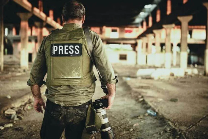 Warrior journalist - for Ukraine