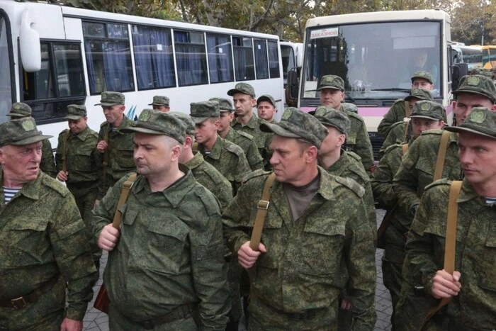 Russland hat die Einberufung in den besetzten Gebieten angekündigt: was die Mobilisierten bedroht