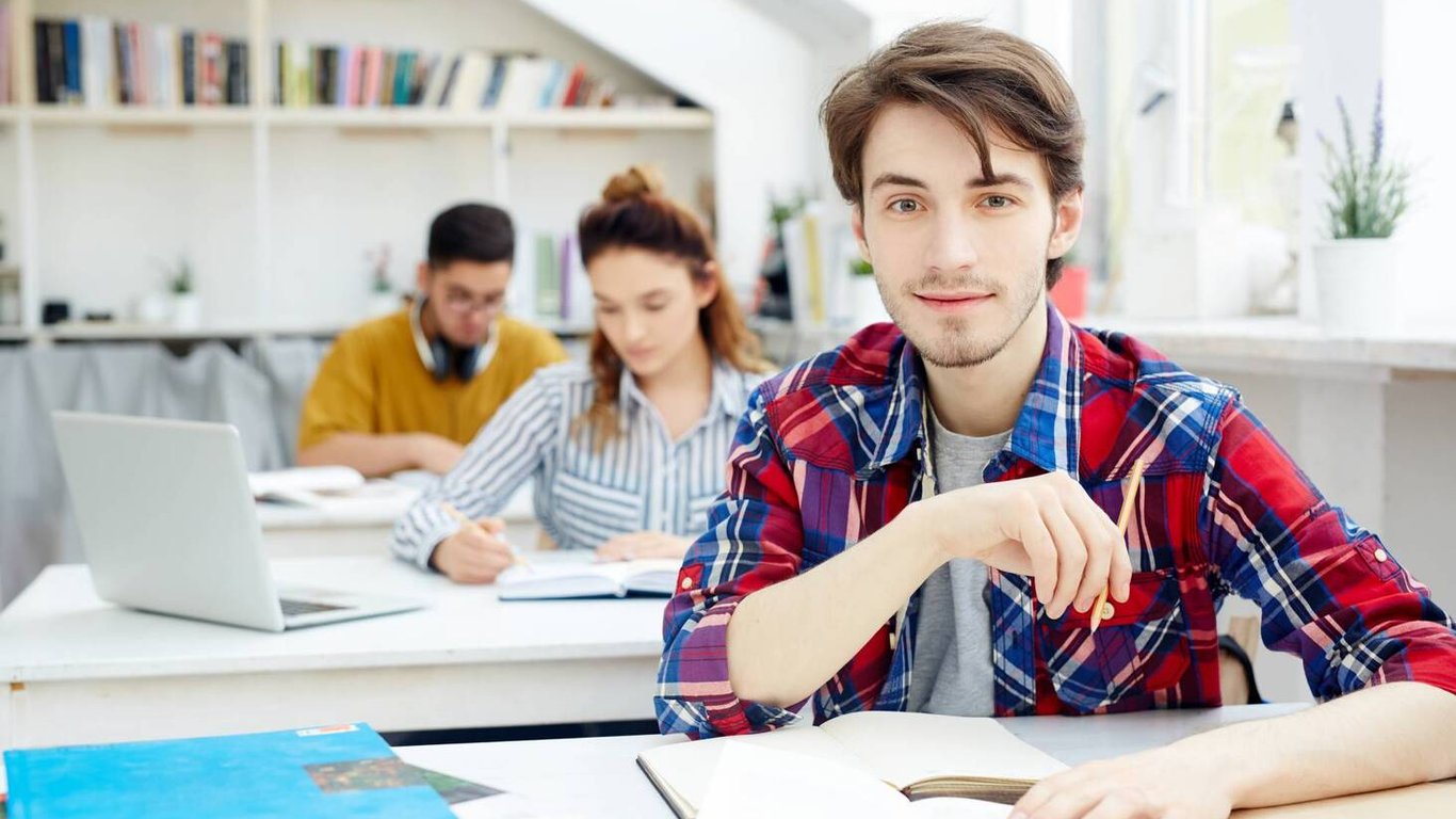 Kto może uniknąć mobilizacji? Nowe zasady dla studentów po 25. roku życia