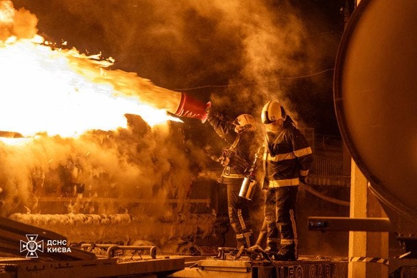 Разрушения от российской атаки на Киев
