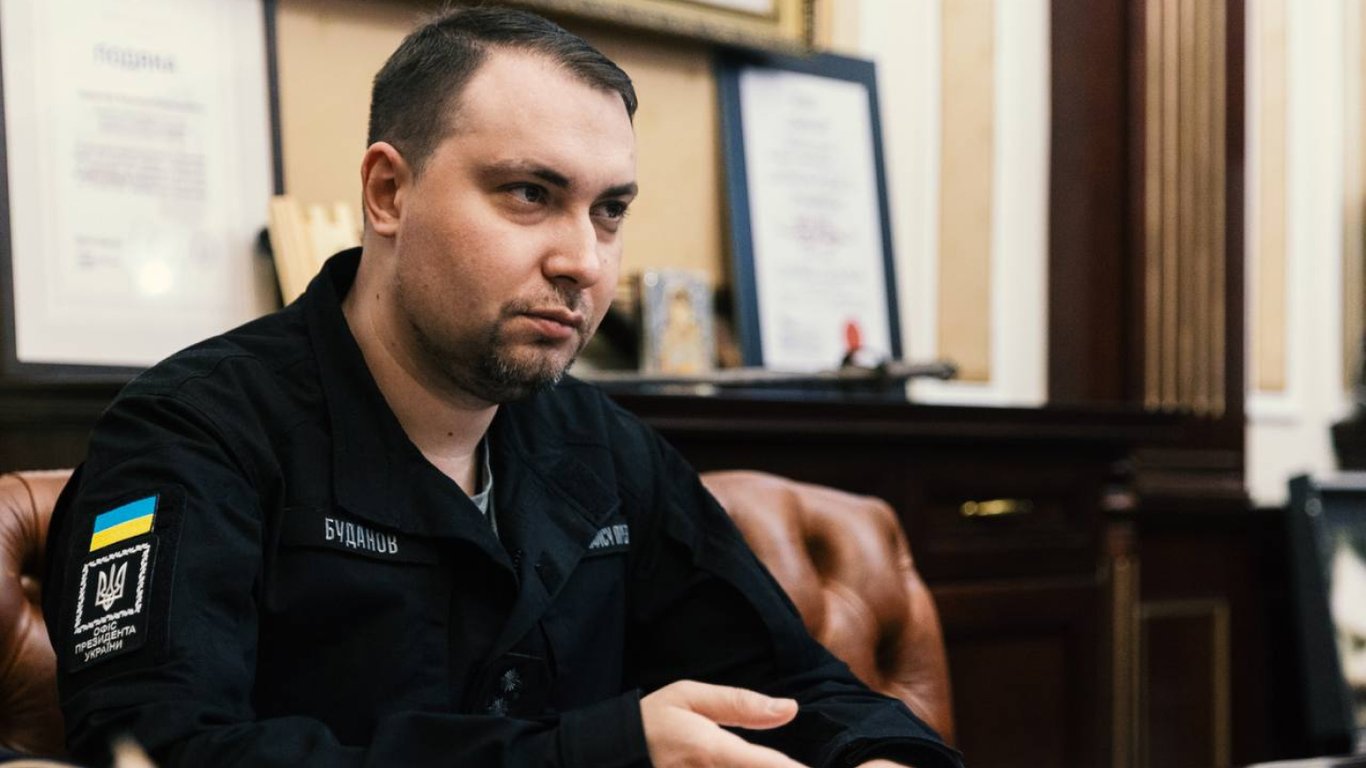 Кирило Буданов вітає держслужбовців