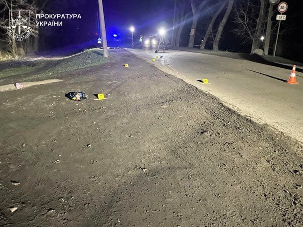 Полицейский в Полтавской области сбил двух сестер: водитель был пьян