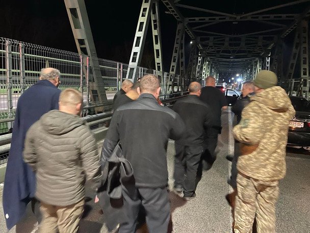 Węgierskie służby skonfiskowały gotówkę, złoto i pojazdy opancerzone ukraińskim pracownikom firmy ochroniarskiej