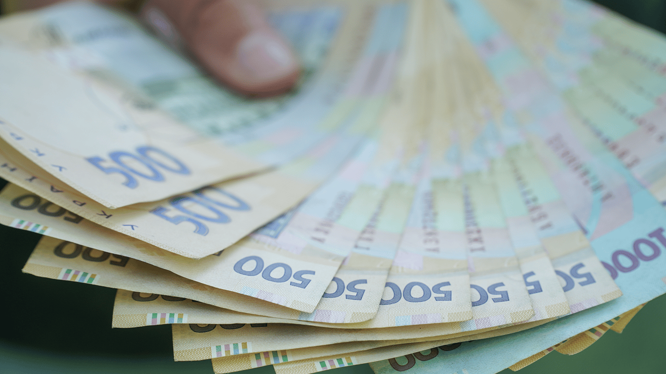 Новый сбор на роскошные авто в 2026 году: кому грозит платеж в 25 тысяч гривен