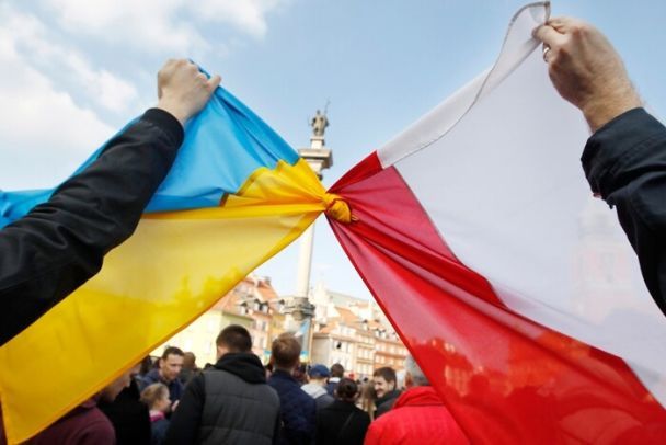 Украинские работники в офисе Польши