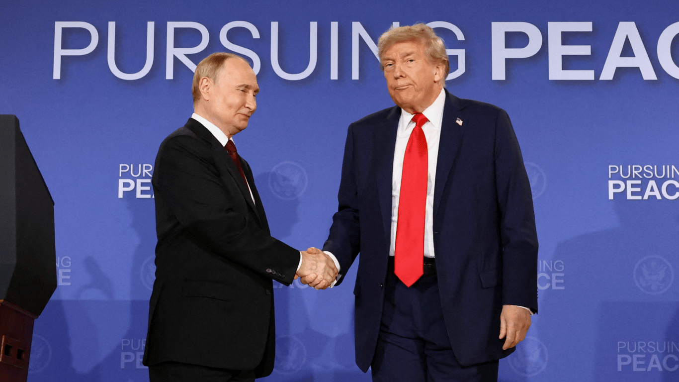 55 minut rozmowy Putina z Trumpem: co ustalili w sprawie Ukrainy?