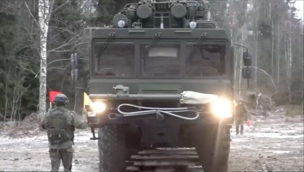 Росія показала Орєшнік у Білорусі: експерт пояснив, що насправді на кадрах