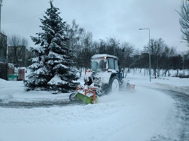 Киев и трасса на Одессу в снежном плену: последствия мощного снегопада