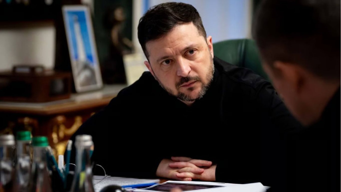 Зеленський на конференції про армію