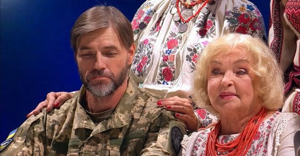 Ada Rogovtseva with family on stage