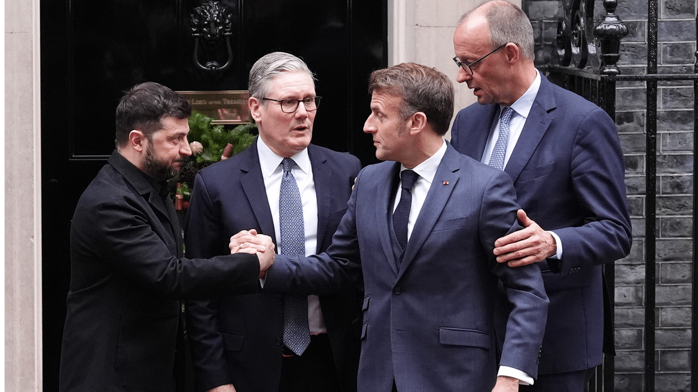 London Summit: Zelenskyy and European Leaders Map Out Negotiation Strategy with Russia