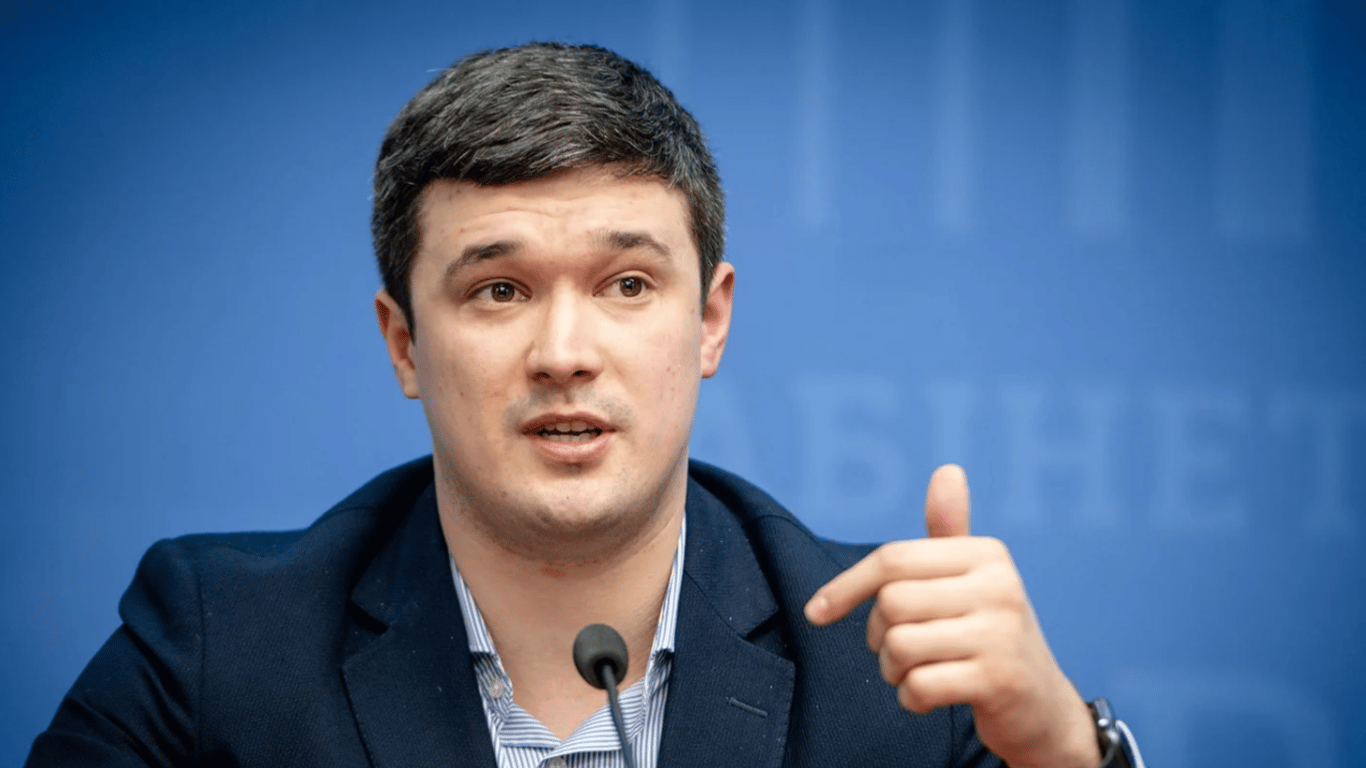Федоров анонсує нові контракти