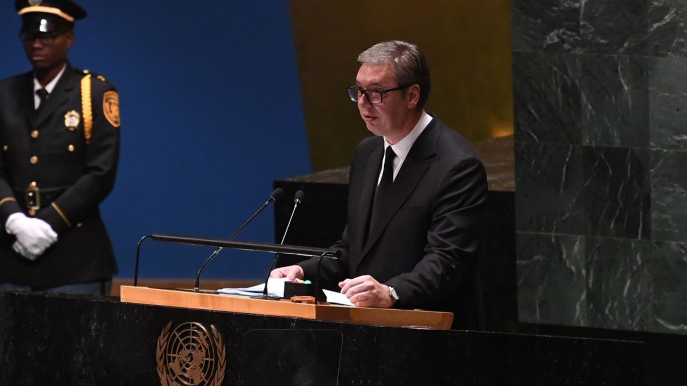 Serbiens Präsident Vučić kündigt Rücktritt an: Neuwahlen stehen bevor
