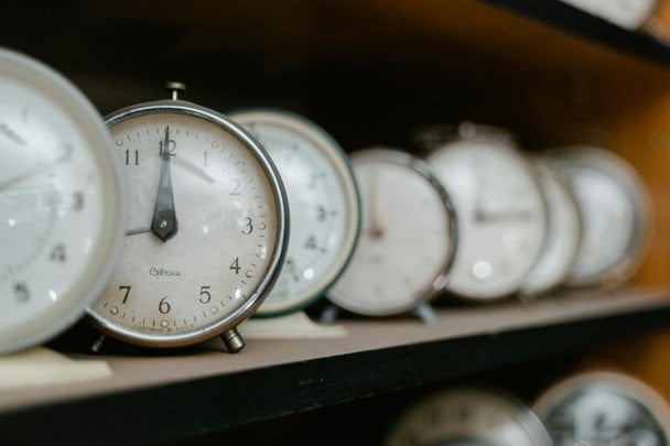 Chinese scientists explained the arrow of time: why it is impossible to return to the past