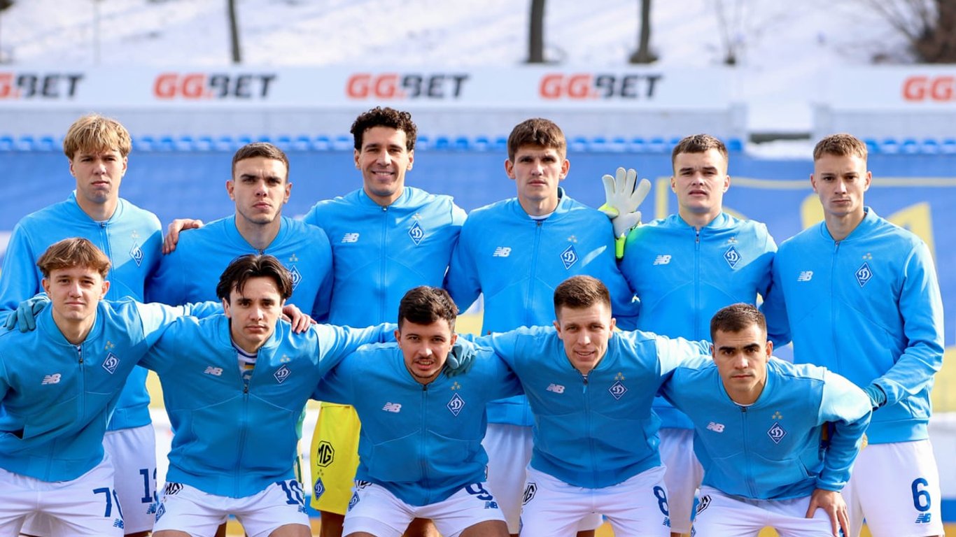 Футболист Динамо и флаг Марселя