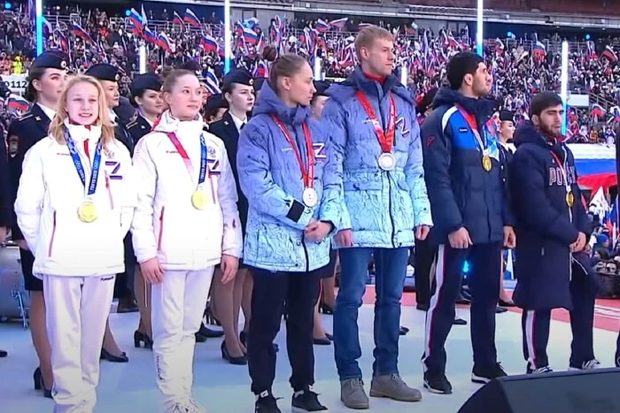 Die russische Gymnastin Listunova bittet erneut um den neutralen Status: Details des Antrags