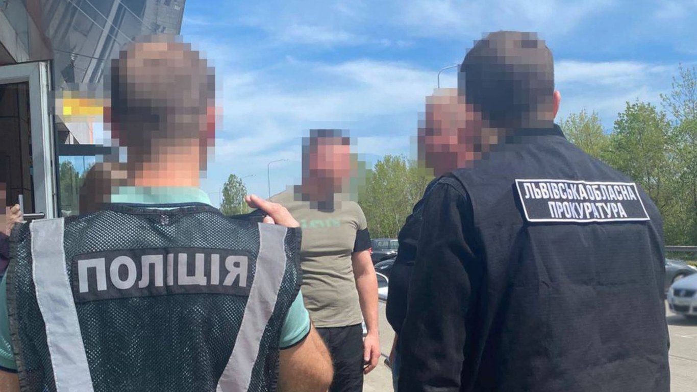 Іноземець пропонує допомогу за гроші