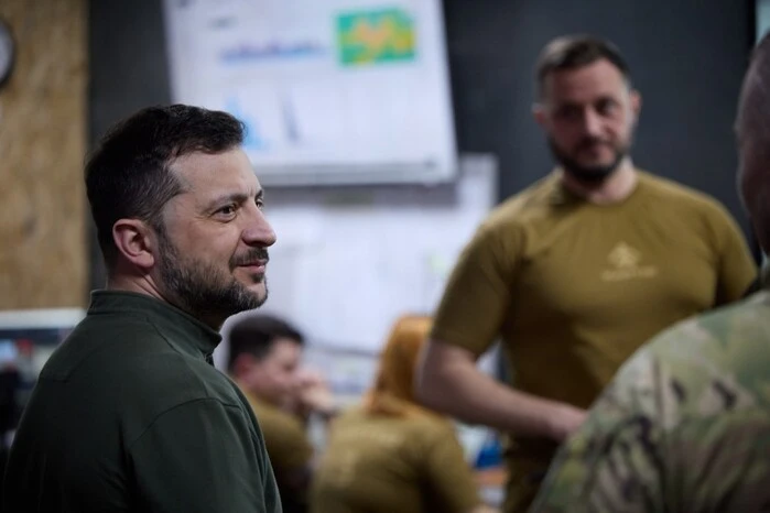 Zelensky at command posts in Kharkiv