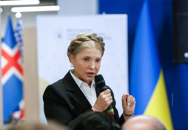 Тимошенко під час вечірньої пресконференції