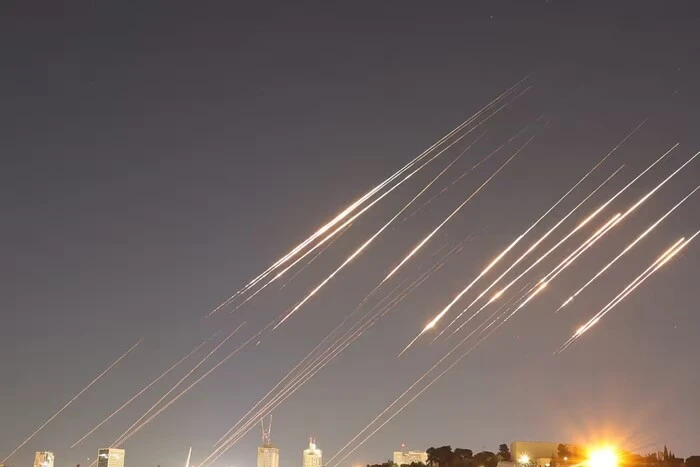 Druga fala irańskiego ataku na Izrael: konsekwencje