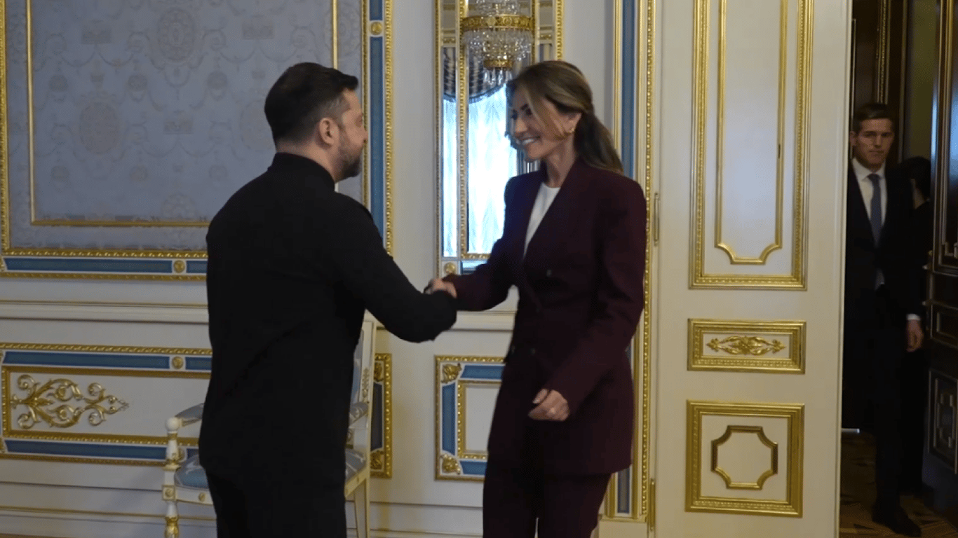 Зеленський обговорює ППО з Нідерландами