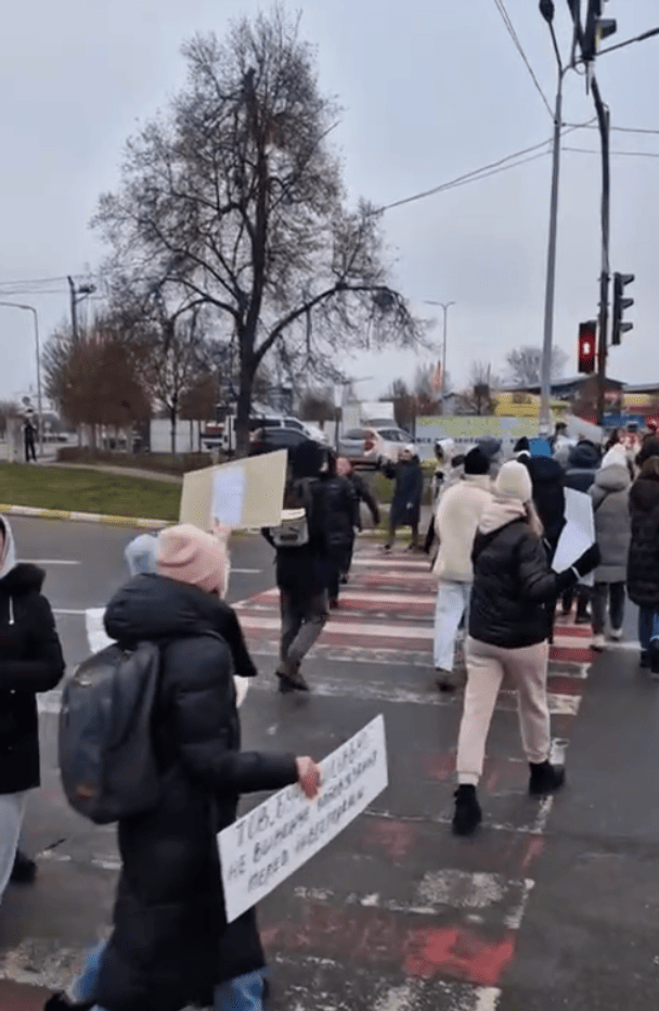 Мешканці Бучі перекрили Варшавську трасу через проблеми зі світлом