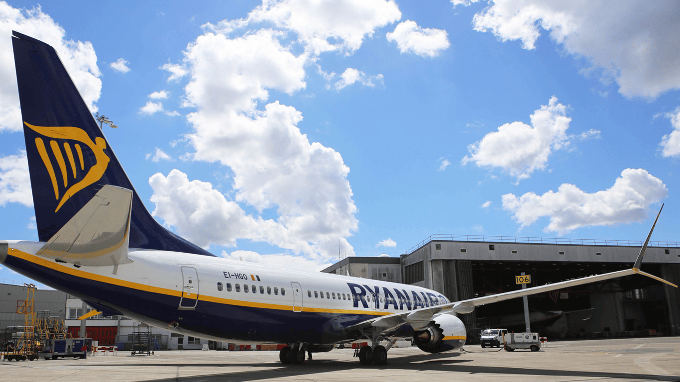 Розпродаж квитків Ryanair від 16 євро