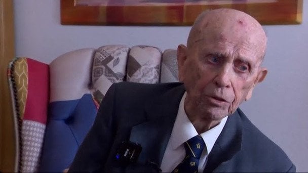 107-letni weteran II wojny światowej ujawnia sekret długowieczności: whiskey i humor