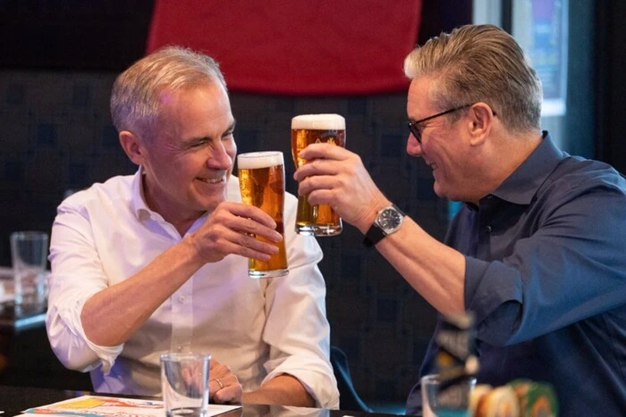 No ties and with beer: the Canadian Prime Minister showed how he welcomed Starmer (photo)