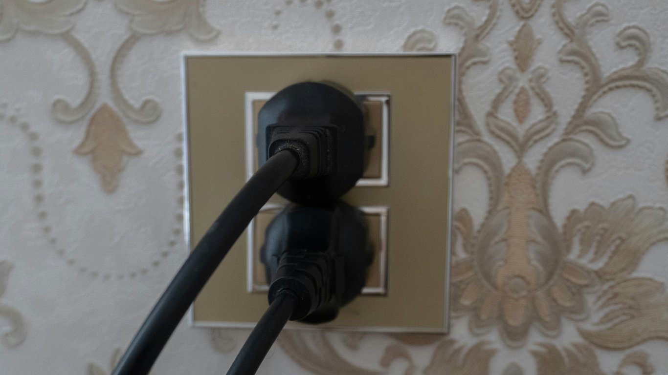 7 Essential Rules for Nighttime Appliance Safety and Energy Savings