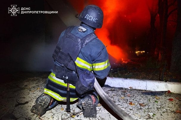 Россияне ударили баллистикой по Кривому Рогу: пострадали женщины и ребенок