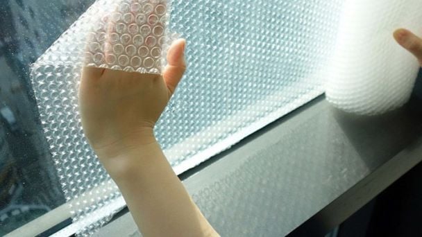 Izolacja okien za 20 hrywien: prosty sposób na zachowanie ciepła