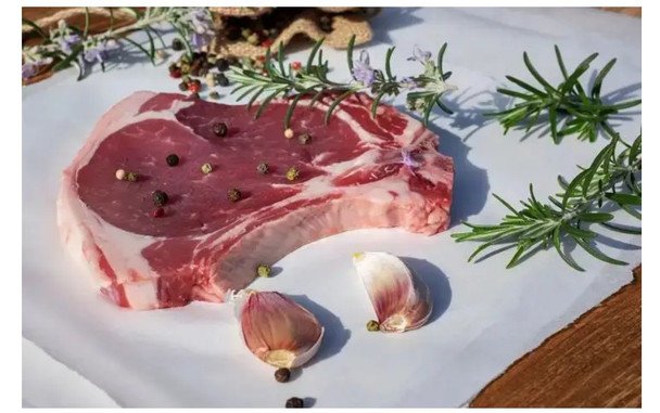 Zaskakujący sposób na kruche mięso: kiwi jako tajny składnik marynaty