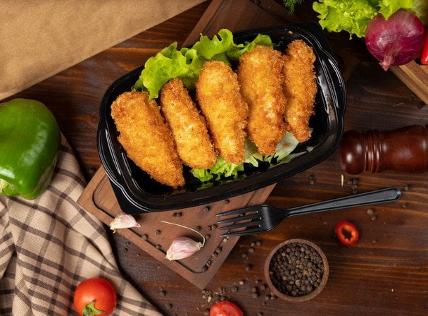 Szefowie kuchni odkryli sekret idealnych kotletów: dlaczego mięso kroi się, a nie mieli