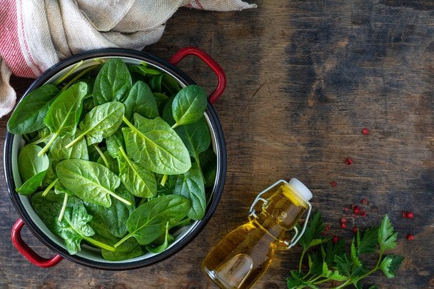 Co jeść, by podnieść poziom żelaza? Lista najlepszych produktów dla zdrowej krwi