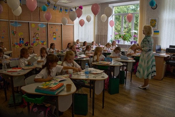 Бюджет-2026: зарплати вчителів зростуть на 50% до 24 тисяч гривень