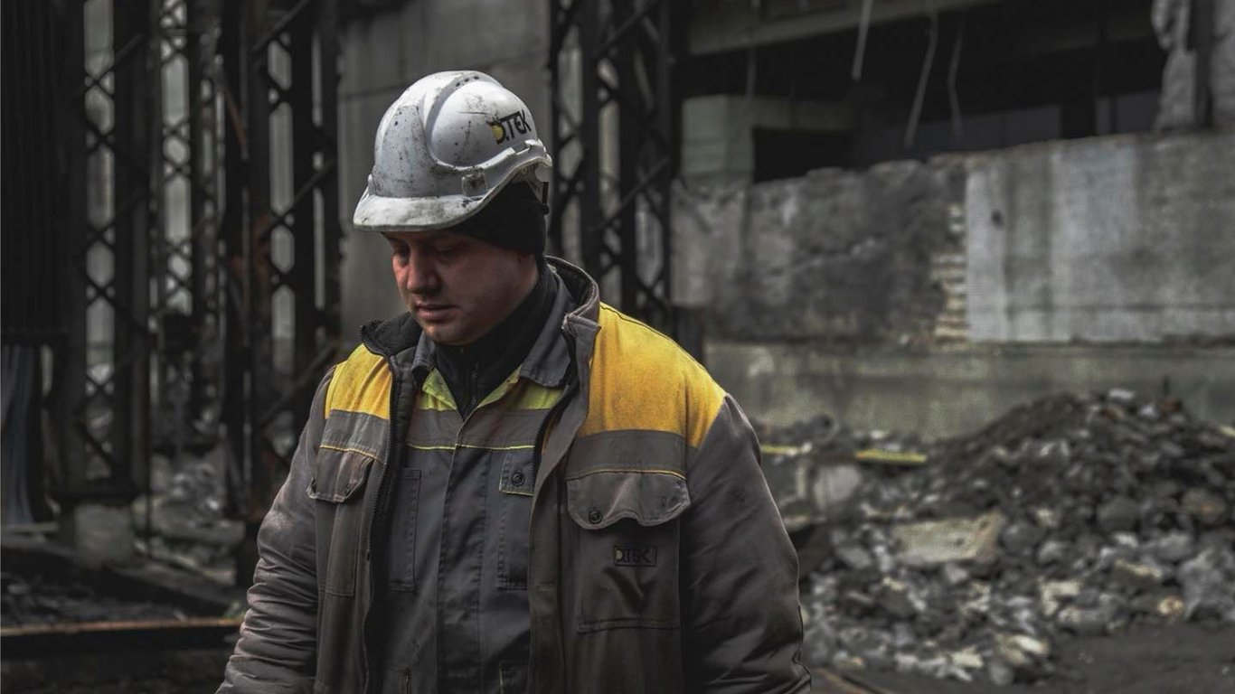 В Донецкой области обстреляли энергетиков: водитель ранен, но восстановительные работы продолжаются