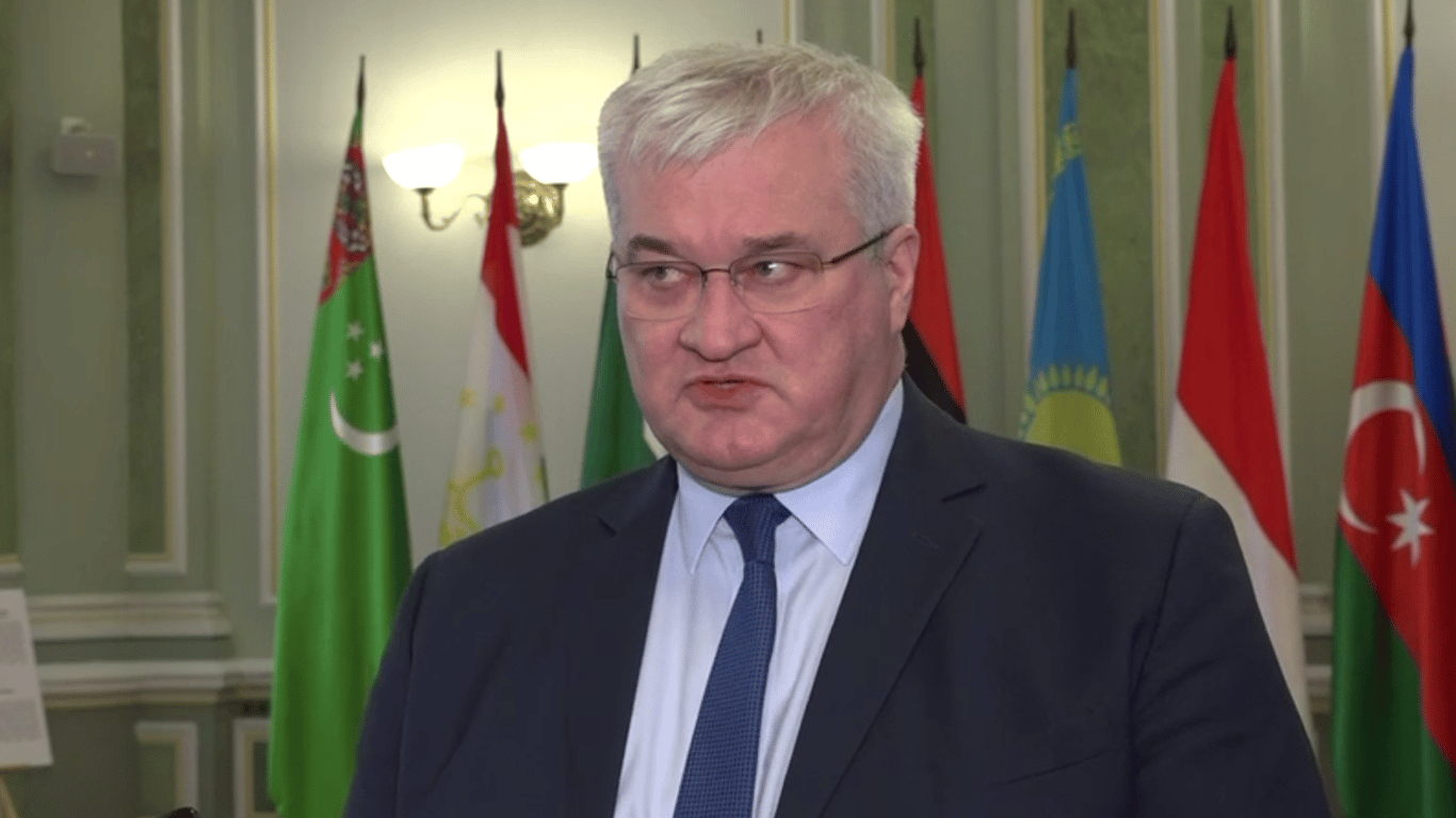 Затримання співробітників Ощадбанку в Угорщині
